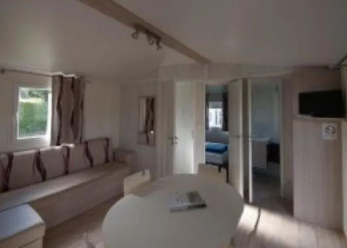 Mobil-home Avec Terrasse - 6 Pers. - Api-1-52-2015 Maulevrier