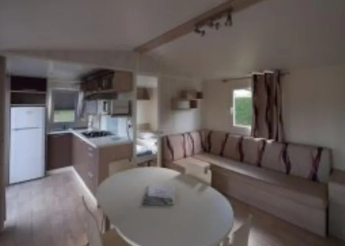 Mobil-home Avec Terrasse - 6 Pers. - Api-1-52-2015 *