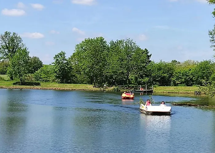 Mobil-home Avec Terrasse - 6 Pers. - Api-1-52-2015 Maulevrier